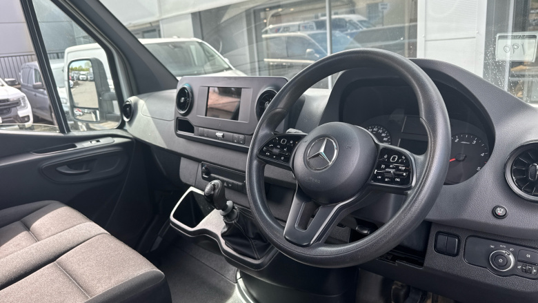 Mercedes-Benz Sprinter 314Cdi L2 Diesel Fwd 3.5t Tipper